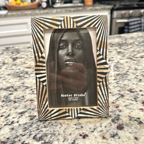 Black White & tan/gold frame - Picture 2 of 6